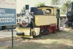 Australien / Bild ab Dia - Feldbahn Dampflok in Gelb im Rail Transport Museum in Bassendean bei Perth in November 1984