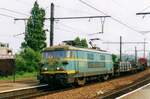 Scanbild: Am 16 Mai 2002 durchfahrt ein Stahlzug mit 2630 Antwerpen-Dam.