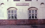 DSB Hp Sønderport: Das Gebäude vom Bahnsteig fotografiert.