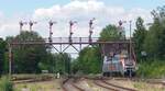 Auch im Jahr 2022 bestimmt noch zuverlässige rustikale Signaltechnik den Bahnhof Bad Harzburg, auch wenn dort moderne Triebwagen und Lokomotiven das Geschäft verrichten.