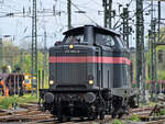 Die Diesellokomotive 212 055-8 war Anfang April 2024 in Bochum-Langendreer unterwegs.