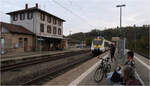 Bahnhof Gaildorf West -     Einfahrender Talent-Triebzug nach Schwäbisch Hall-Hessental auf Gleis 2.