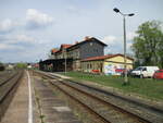 Nachdem ich,am 29.April 2022,den Bahnhof Bad Salzungen abfotografiert hatte,hieß mein nächstes Ziel,der nicht weit von Bad Salzungen entfernte,Bahnhof Immelborn.Hier sieht man das