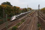 Mit nur wenigen Minuten Verspätung rollt TGV-Triebzug 4703 an einem trüben Herbstnachmittag durch Kornwestheim 🧰 SNCF 🚝 TGV 9575 Paris Est - Stuttgart Hbf 🚩