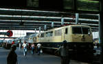 Im August 1983 war die 111 208 so gut wie fabrikneu, sie wurde erst am 30.06.1983 im Aw München Freimann abgenommen und an das Bw München 1 übergeben.