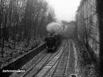 Am 15. Dezember 2001 wurde eine Dampfsonderfahrt von Berlin nach Goslar durchgefhrt. Das Foto zeigt den Zug bei der Einfahrt in den Bahnhof Goslar.