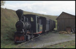 Freilichtbühne Elspe: Schmalspur Western Lok mit Zug während der Spielpause am 27.10.1994.