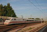 402 012 als ICE 586 (Mnchen Hbf–Hamburg-Altona) am 02.08.2015 in Ashausen