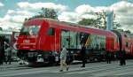 23.09.2002 InnoTrans Berlin ; die sterreichische 2016 025-5 gibt zeigt etwas von ihrem Innenleben