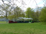 Inmitten von Neukölln, im Ortsteil Britz, findet sich im Britzer Garten ein Idyll mit einer kaum bekannten Parkeisenbahn.