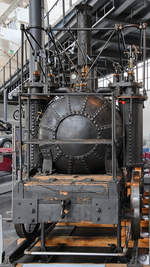 Als erste gebrauchsfähige Dampflokomotive der Welt gilt die 1814 gebaute  Puffing Billy .