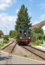 Unterwegs mit der Kandertalbahn  Der Endbahnhof Haltingen ist erreicht.