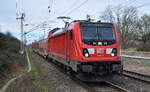 DB Regio AG - Region Nordost, Fahrzeugnutzer: Regionalbereich Berlin/Brandenburg, Potsdam mit ihrer  147 012  (NVR:  91 80 6147 012-9 D-DB ) als RB32 nach Schönefeld bei Berlin am 23.02.24