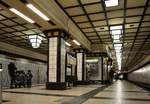 Blick durch den am 27.April 1987 eröffneten U-Bahnhof Paracelusbad.