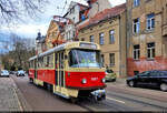 Zufallsfang beim Osterspaziergang: Tatra T4D, Wagen 1067, wird auf der Seebener Straße ins nur noch weniger Meter entfernte Hallesche Straßenbahnmuseum überführt.