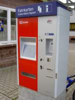 Gro in der Lokalzeitung angekndigt wurden die neuen Fahrkartenautomaten der KVV und DB.