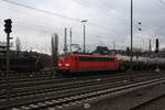 Die Railpool 151 037-9 kommt mit einem Kesselzug aus Belgien oder Deutschland in Aachen-West an.