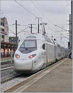 Was ganz neues aus der Werk Alstom: Der TGV M  Avelina Horizon  Rame 997 mit den Triebköpfen TGV 21015 und 21016 ist auf Probefahrt und fährt durch Strasburg in Richtung Mulhouse.