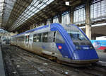 SNCF Baureihe X 72500, Triebwagen X 72528, Paris Gare d'Austerlitz, 12.10.2012.