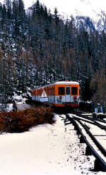 Zug der Baureihe Z600 auf der SNCF-Bahnstrecke Saint-Gervais - Vallorcine, Ort leider nicht bekannt.