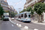 Grenoble TAG Ligne de tramway / SL B (TFS / Tw 2007) Avenue Alsace-Lorraine / Boulevard Gambetta (?) im Juli 1992.