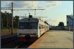 ეს-006 fährt in den Bahnhof Batumi Central ein.
