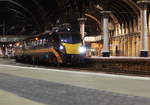 Am 10.08.2019 wartet ein Zug der Class 180 im Bahnhof York auf die Weiterfahrt nach Doncaster bzw.