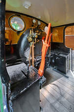 Der Führerstand der 1882 gebauten Dampflokomotive No.245 der London & South Western Railway.