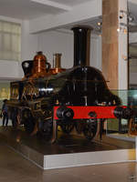 Die Dampflokomotive 2-2-2 1868  Columbine  der Grand Junction Railway im Science Museum London (September 2013)