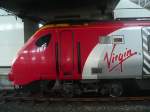 Seitenansicht eines Virgin Train.