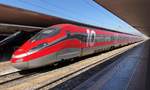 Ein ETR 400 steht am 16.09.2019 im Bahnhof Firenze Santa Maria Novella zur Abfahrt bereit.