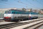 E 444 096 und E 444 101 am 11.05.09 im Bahnhof Pescara Centrale.