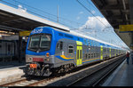Ein Vivalto-Pendelzug in der neuen Regionalverkehrslackierung von Trenitalia wartet am 4.
