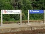 Die Bahnhofsschilder von San Vincenzo (Toscana) am 22.05.2009.