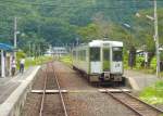 KIHA 111/112 (キハ111/112): Diese Triebwagen sind in Nordost-Japan überall anzutreffen; KIHA 111 und 112 haben je nur 1 Führerstand und bilden ein Paar, erstere haben Toilette,