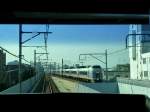 Serie 351: Begegnung auf der S-Bahn Tokyo; diese verläuft heute über weite Strecken in Hochlage.