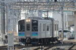 Shinonoi Linie Nahverkehrszug mit der Baureihe E127-100(Einheit-Nr.A2), im 05.03.2023, Nagano Bf.