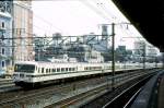 Serie 185: Aufgenommen in den Jahren, wo diese Serie die  Relay -(Verbindungs-)Dienste zwischen Tokyo Hauptbahnhof und dem damaligen Ausgangspunkt für den Shinkansen nach Norden, Ômiya,