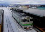 Lokalverkehr in Ost-Hokkaido: KIHA 40 833 stellt sich für den Abendzug nach Abashiri in Shiretoko Shari bereit.
