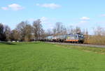 Hector Rail 241.013 'Amidala' (91 80 6185 564-2 D-HRDE) mit Kesselwagen Richtung Fulda, am 05.04.2023 bei Hauneck.