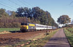 NS 1110 mit Int-2344 (Berlin Zoo - Schiphol) bei Oldenzaal, am 31.10.1997, km 27.3, 12.52u.