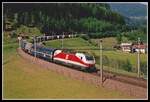 1012 003 fährt am 17.05.2002 mit Rola 42884 im Jodoker Bogen Richtung Innsbruck.
