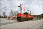 Als Abschluss meiner Serie der Werksbahn Mellach posiert 1063.013 noch einmal vor den Schornsteinen der Kraftwerksgruppe.