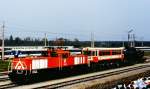1064.004 mit Schmalspurfahrzeugen auf der Ausstellung zum 150-jhrigen Jubilum der Eisenbahn in sterreich im Jahre 1987 in Wien.
