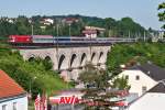 AVIA, Hans Albers;-) EN 491 berquert das Viadukt in Neulengbach.