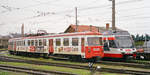 03.11.2002, Österreich, Eferding bei Linz, Triebzüge 22 142 und 22 155 der Linzer Lokalbahn