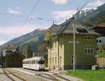 27.04.2005	Stubaital in Tirol, Fulpmes, Tw 88 der Stubaitalbahn, die von Innsbruck auf steigungsreicher Strecke hierher führt.
