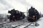 Im Februar 1989 treffen sich eine Ty2 und Ok22 31 im Depot Wolsztyn