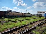 Im Betriebswerk Targu Mures hatte man vor einigen Jahren sogar E-Loks repariert, obwohl der Bahnhof nicht elektrifiziert ist.