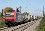 482 009 mit DGS 40245 (Antwerpen–Gallarate) am 24.04.2015 in Buggingen, aufgenommen vom nrdlichen Bahnsteigende